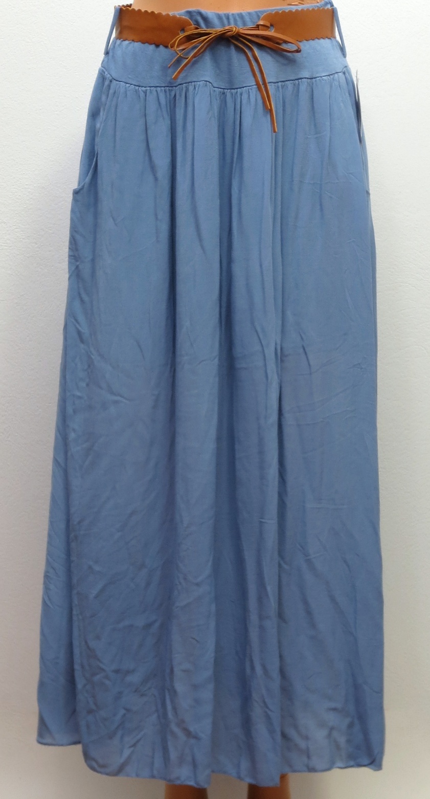 Dlhá letná sukňa s vreckami- modrá