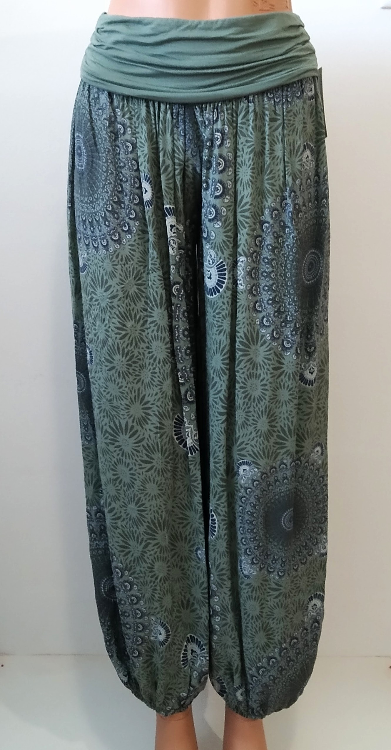 Dámske letné voľné nohavice s tureckým vzorom- olivovozelené
